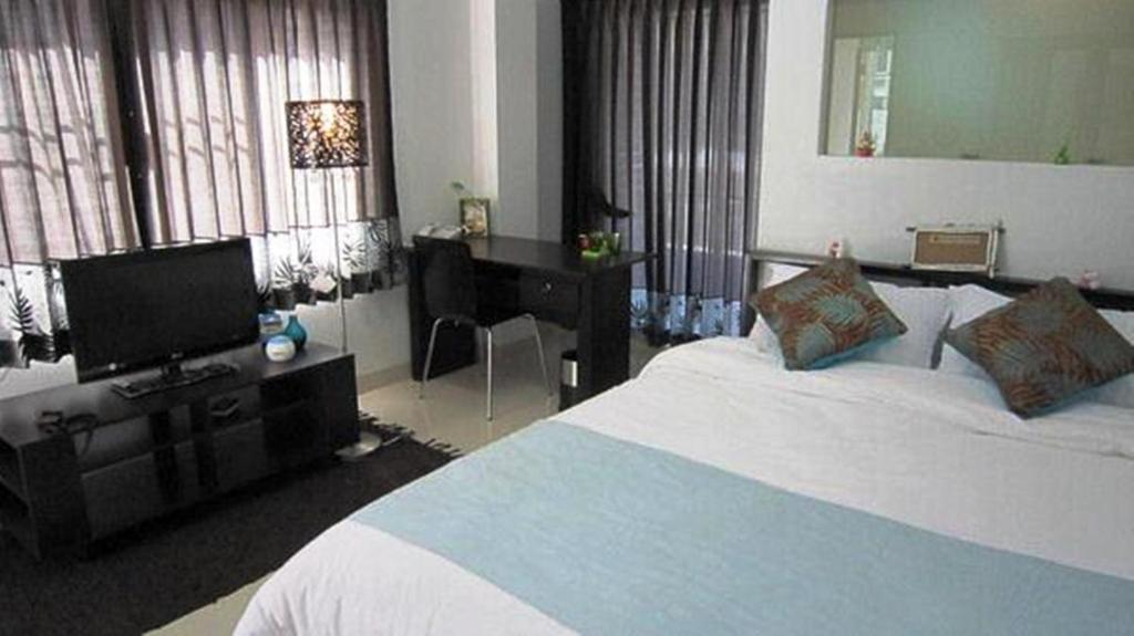 Centana Apartment Bangkok Room photo